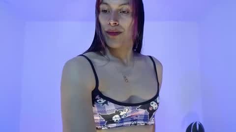 angele online show from 10/08/25, 09:23