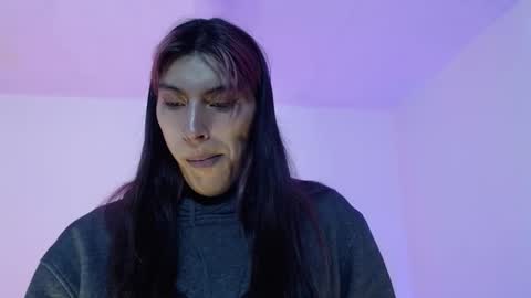 angele online show from 10/11/25, 08:51