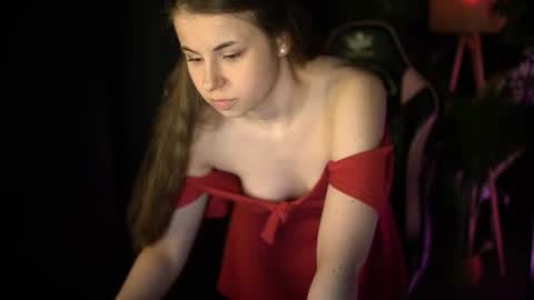 Angel online show from 07/15/26, 10:20