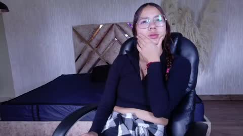 angel online show from 04/10/26, 01:16