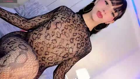 angeles_bust online show from 11/11/25, 08:53