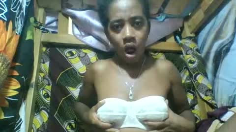 Snapshot of angelettee chatting on 06/08/26, 02:23 Angelettee online show from 06/08/26, 02:23