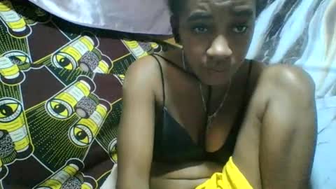 Snapshot of angelettee chatting on 06/10/26, 06:51 Angelettee online show from 06/10/26, 06:51