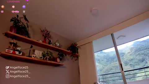 . online show from 10/01/25, 10:05