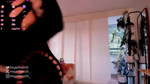 . online show from 10/02/25, 10:28