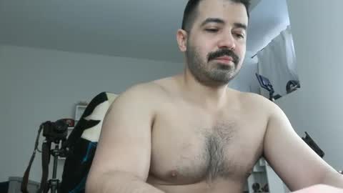 Snapshot of angelfusco chatting on 03/05/26, 04:14 Angel Fusco online show from 03/05/26, 04:14