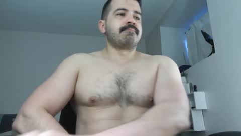 Snapshot of angelfusco chatting on 05/12/26, 12:41 Angel Fusco online show from 05/12/26, 12:41
