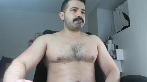 Snapshot of angelfusco chatting on 05/15/26, 04:19 Angel Fusco online show from 05/15/26, 04:19