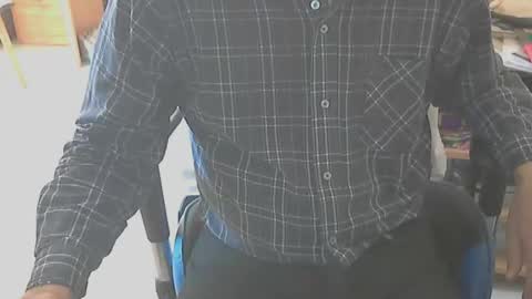 Snapshot of angelgarcia269 chatting on 10/07/25, 12:13 angelgarcia269 online show from 10/07/25, 12:13