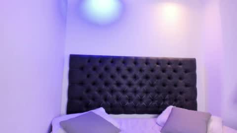 Angeli online show from 09/24/25, 10:51