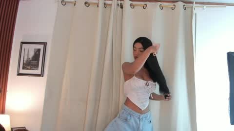 Snapshot of angeli_sexi chatting on 03/29/26, 11:38 Carolina online show from 03/29/26, 11:38