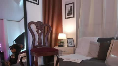 Snapshot of angeli_sexi chatting on 04/16/26, 12:22 Carolina online show from 04/16/26, 12:22