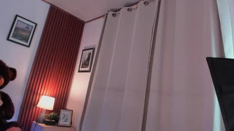 Snapshot of angeli_sexi chatting on 05/31/26, 12:30 Carolina online show from 05/31/26, 12:30