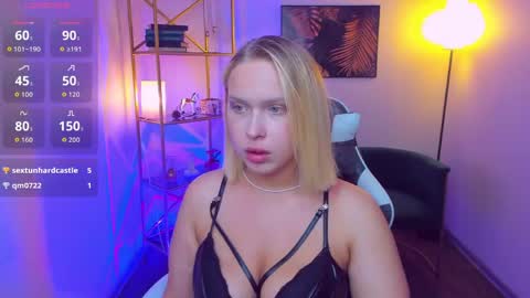 Snapshot of angelic_coy chatting on 05/15/26, 04:36 Angelic beauty online show from 05/15/26, 04:36