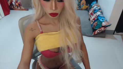 DIVINE ANGEL online show from 12/18/25, 12:49