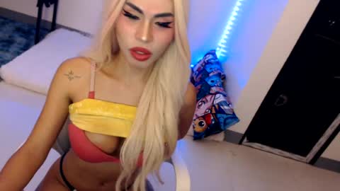 DIVINE ANGEL online show from 06/17/26, 03:42