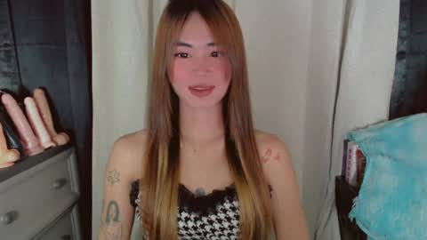 Snapshot of angelic_sex chatting on 07/21/26, 05:43 Angelica online show from 07/21/26, 05:43