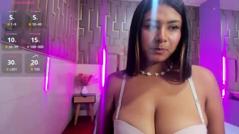 Snapshot of angelica_caicedo chatting on 05/30/26, 02:14 angelica online show from 05/30/26, 02:14