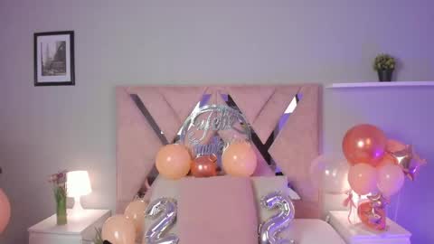 Angelica Cross online show from 05/08/26, 09:20