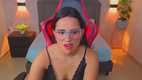 A N G E L I C A online show from 12/22/25, 12:02