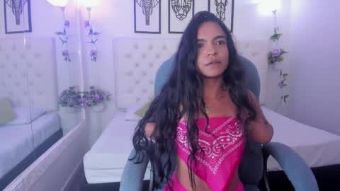 Snapshot of angelica_rolon chatting on 06/08/26, 01:28 angelica_rolon online show from 06/08/26, 01:28