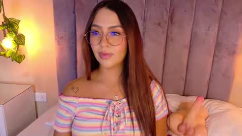 angelicaa_garcia online show from 06/16/26, 11:46
