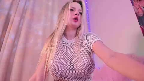 Snapshot of angelicaheaven chatting on 03/01/25, 09:37 Angelica online show from 03/01/25, 09:37