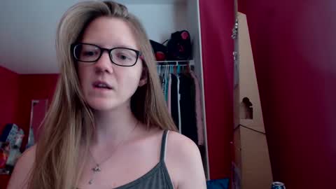 Snapshot of angelicangel3 chatting on 09/17/25, 09:27 AngelicAngel online show from 09/17/25, 09:27