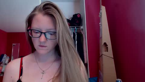 Snapshot of angelicangel3 chatting on 09/18/25, 05:59 AngelicAngel online show from 09/18/25, 05:59