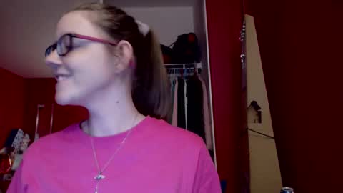 Snapshot of angelicangel3 chatting on 09/29/25, 05:34 AngelicAngel online show from 09/29/25, 05:34