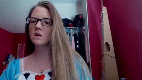 Snapshot of angelicangel3 chatting on 10/11/25, 08:18 AngelicAngel online show from 10/11/25, 08:18