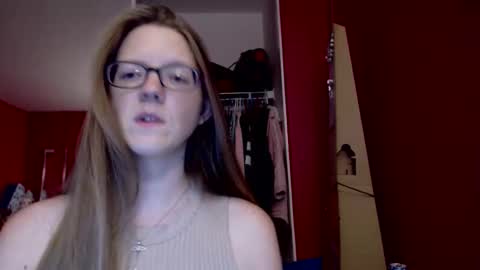 Snapshot of angelicangel3 chatting on 10/31/25, 05:19 AngelicAngel online show from 10/31/25, 05:19