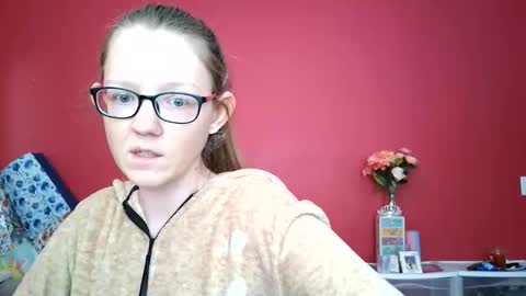 Snapshot of angelicangel3 chatting on 11/17/25, 10:37 AngelicAngel online show from 11/17/25, 10:37