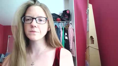 AngelicAngel online show from 12/18/25, 08:48