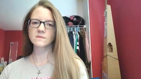 AngelicAngel online show from 06/17/26, 07:37