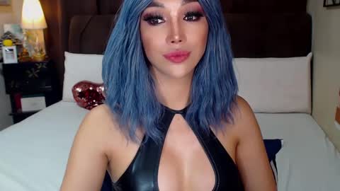 MS. AMALIA online show from 01/14/25, 12:14