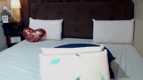 MS. AMALIA online show from 01/19/25, 01:22