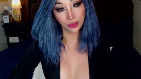 MS. AMALIA online show from 01/29/25, 09:23