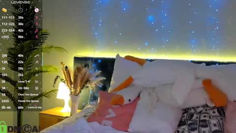 Snapshot of angelika_cute_ chatting on 11/27/25, 12:56 Angelika online show from 11/27/25, 12:56