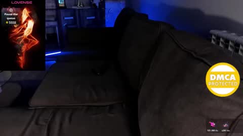 Snapshot of angelikaone chatting on 12/17/25, 09:43 Angelika online show from 12/17/25, 09:43