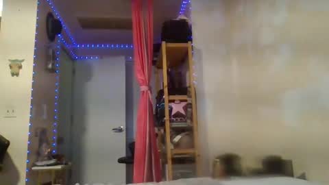 Snapshot of angelikka89 chatting on 07/30/26, 07:29 Angelikka Freakd out Pikkels online show from 07/30/26, 07:29