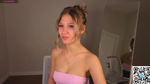 Angelina online show from 06/11/26, 12:54