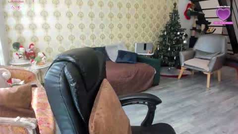 Snapshot of angelina_class_7 chatting on 12/01/25, 03:50 angelina_class_7 online show from 12/01/25, 03:50