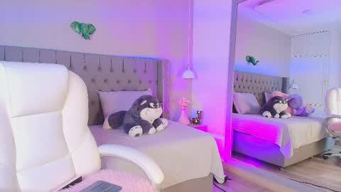 Snapshot of angelina_honey_ chatting on 05/29/26, 04:10 Angelina Honey online show from 05/29/26, 04:10