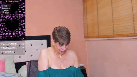 Angelina online show from 01/04/25, 01:42