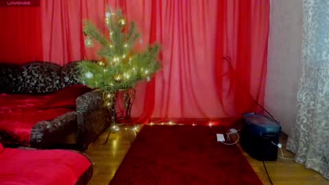 Snapshot of angelina_sweetice chatting on 01/07/25, 09:14 Angelina SweetIse online show from 01/07/25, 09:14