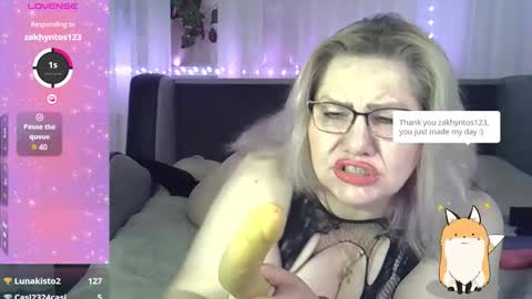 Snapshot of angelinaglam chatting on 10/04/25, 04:49 AngelinaGlam online show from 10/04/25, 04:49