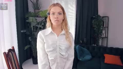 Alice WOW online show from 07/14/26, 09:03