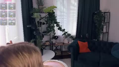 Alice WOW online show from 07/17/26, 09:05
