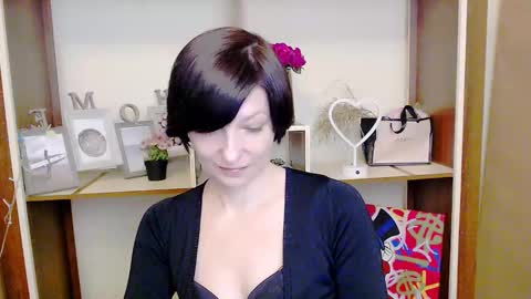 Angelina online show from 01/21/25, 11:24